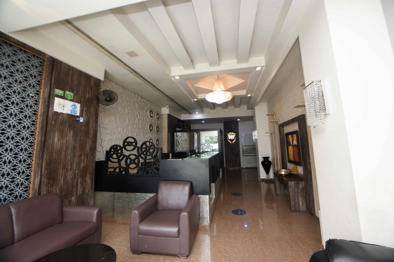Nimantran Hotel Navi Mumbai Exterior photo