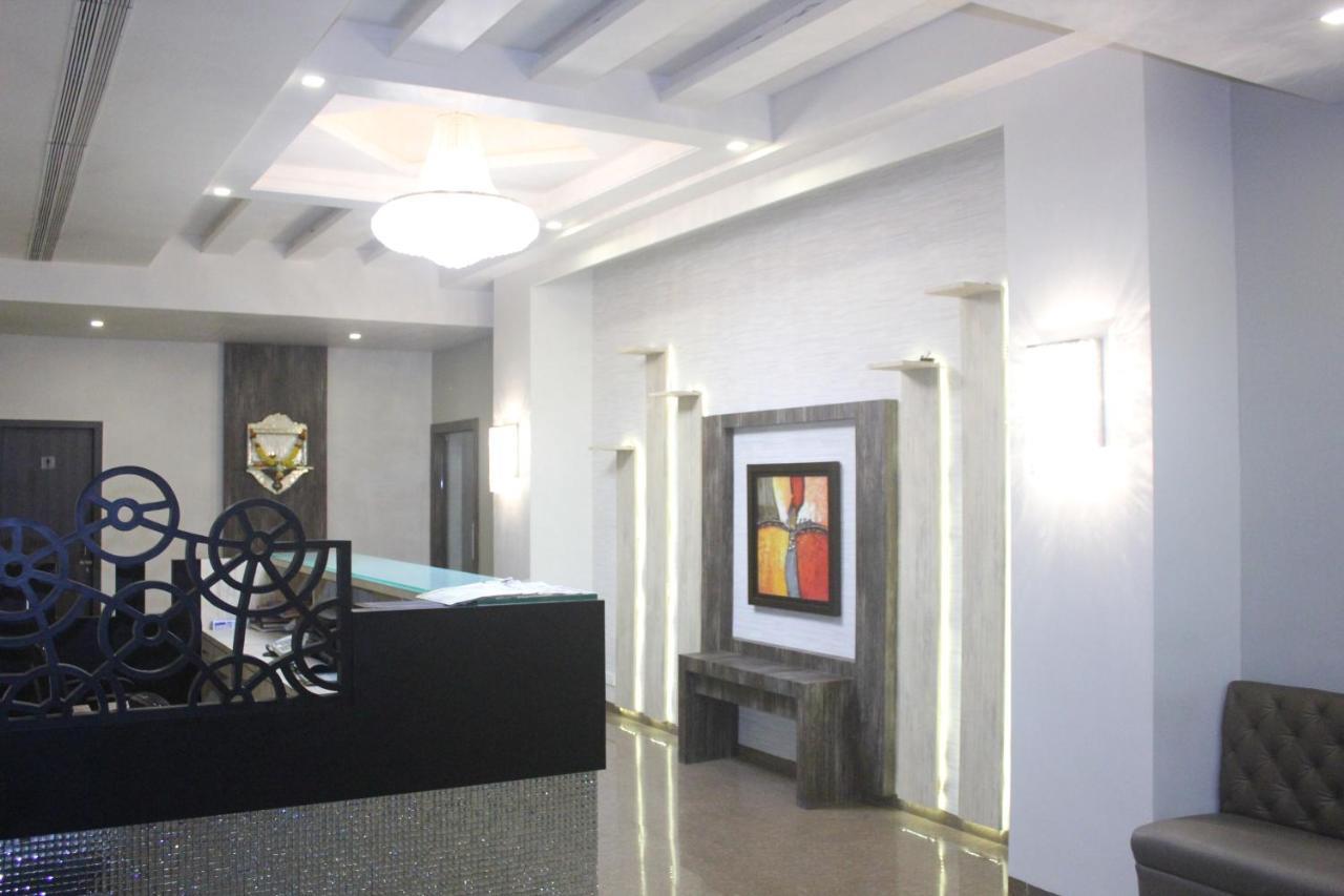 Nimantran Hotel Navi Mumbai Exterior photo