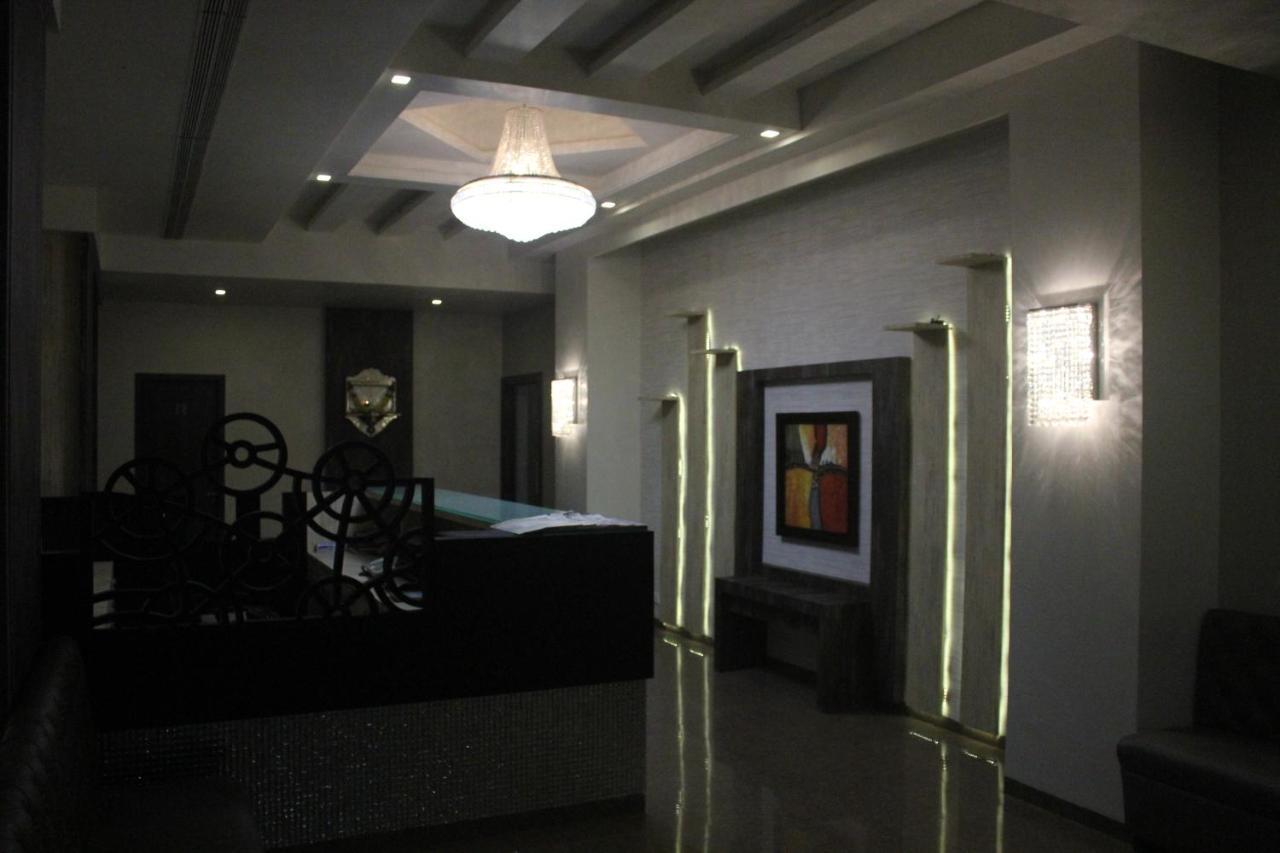 Nimantran Hotel Navi Mumbai Exterior photo