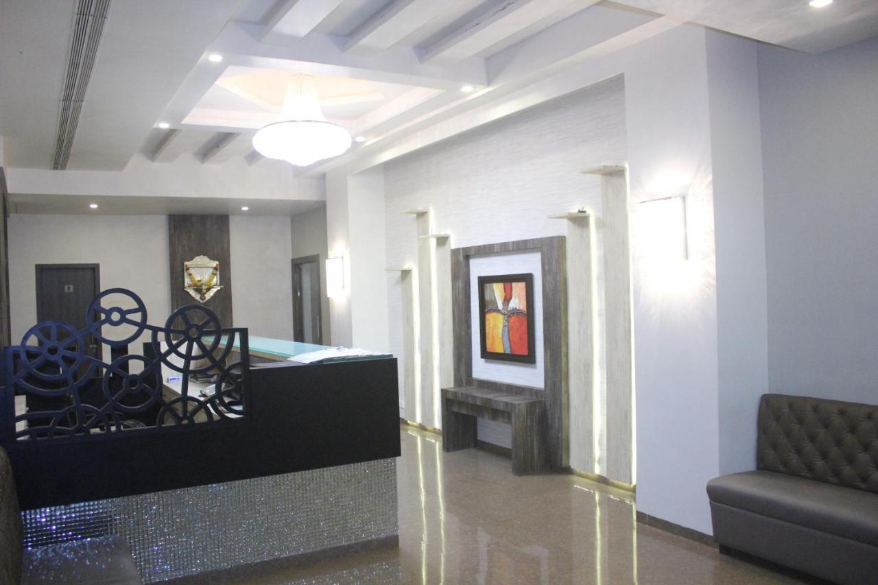 Nimantran Hotel Navi Mumbai Exterior photo