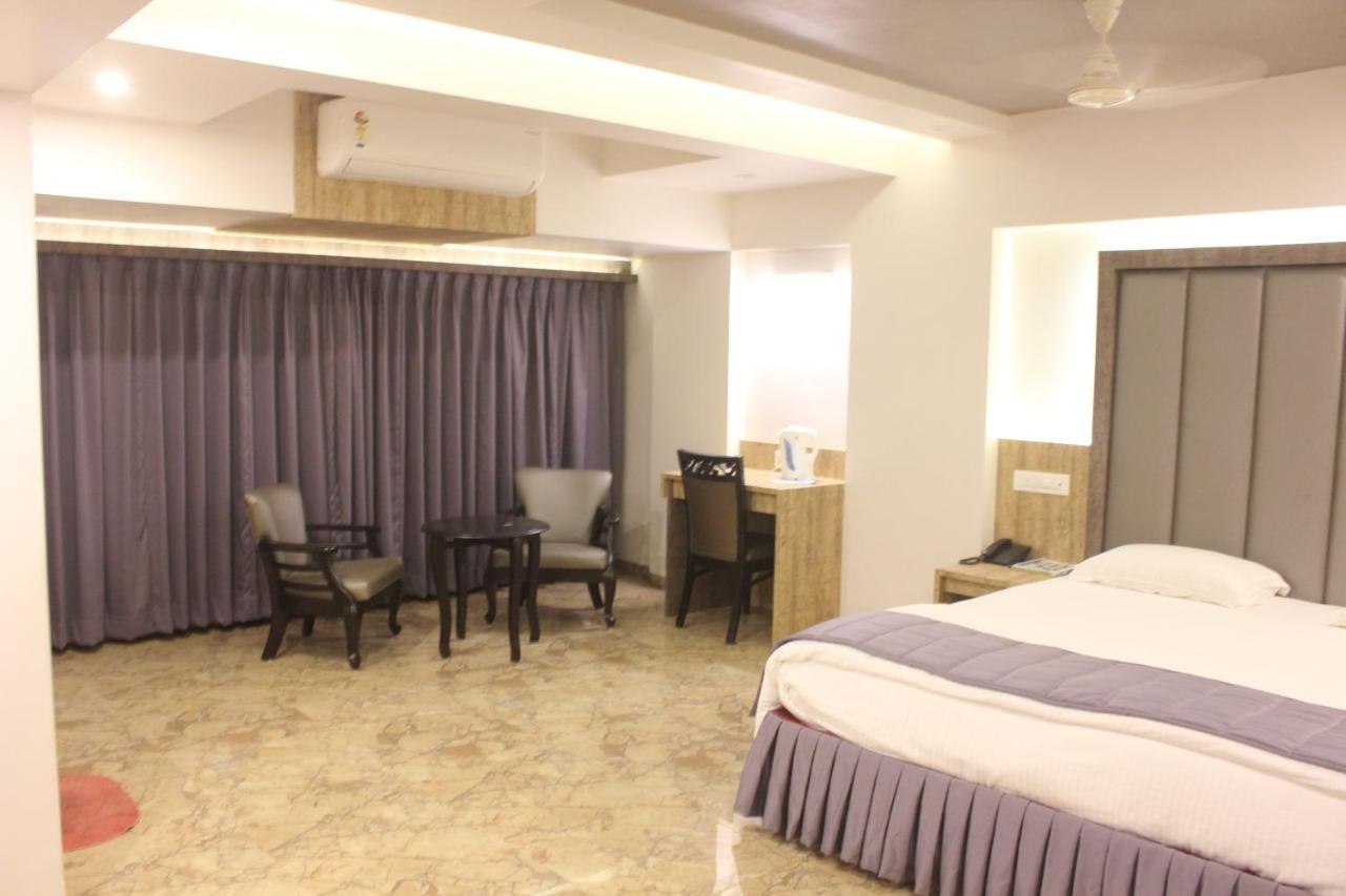 Nimantran Hotel Navi Mumbai Exterior photo